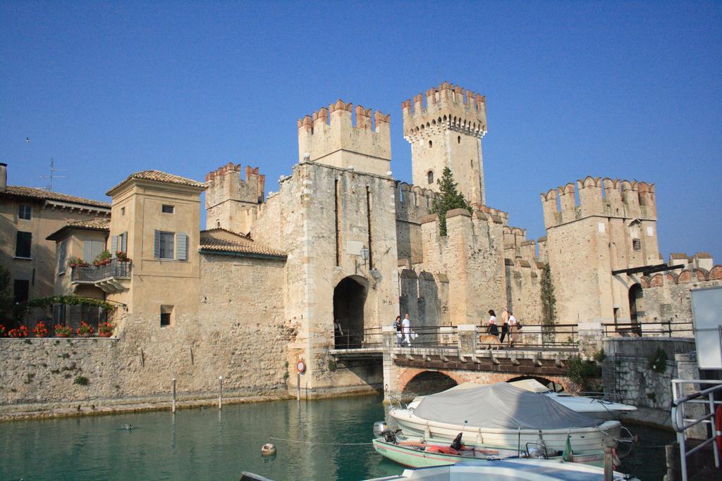 Hotel San Benedetto Peschiera del Garda Esterno foto