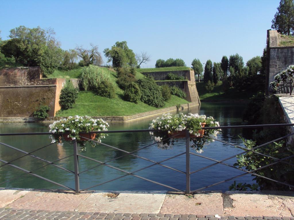Hotel San Benedetto Peschiera del Garda Esterno foto