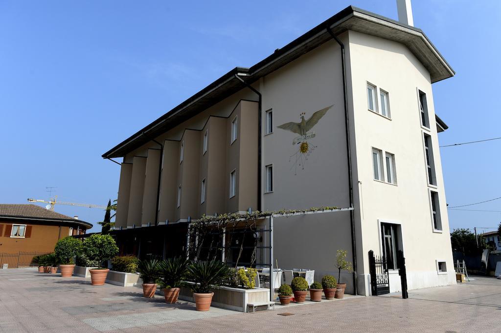 Hotel San Benedetto Peschiera del Garda Esterno foto